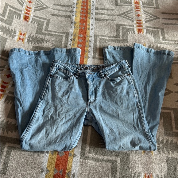 Wrangler trumpet flare 31x34 - Picture 10 of 12